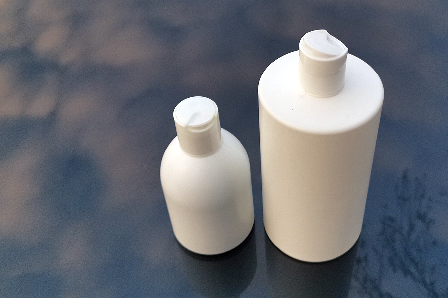 Disc-Cap for plastic bottles